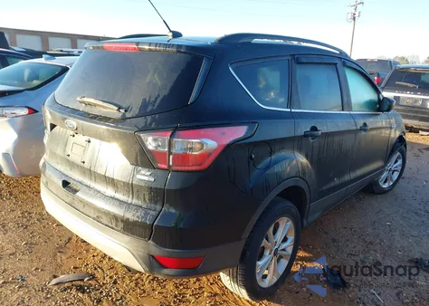 2018 Ford Escape Se z USA, uszkodzony, nr VIN 1FMCU9GDXJUA11768